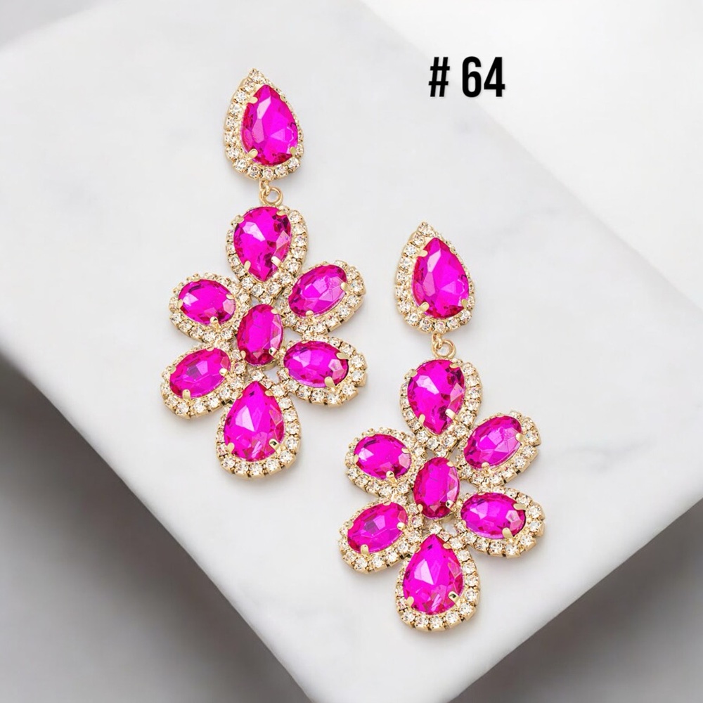 🩷🆕🩷Bling Pink Chandelier Earrings